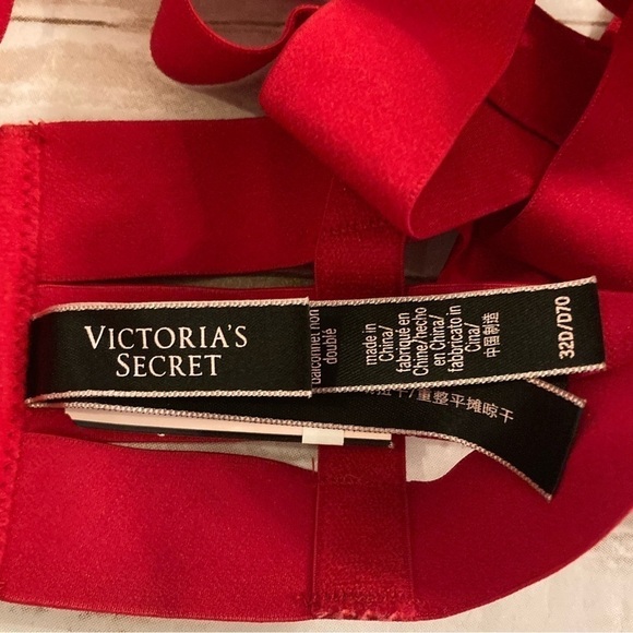 Victoria’s Secrets Lipstick Red Strapy Open Cup Demi Bra 32D - Picture 9 of 11